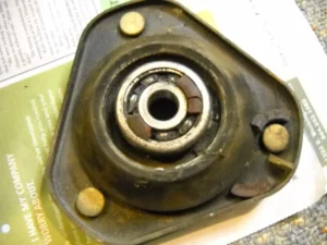 strut mount