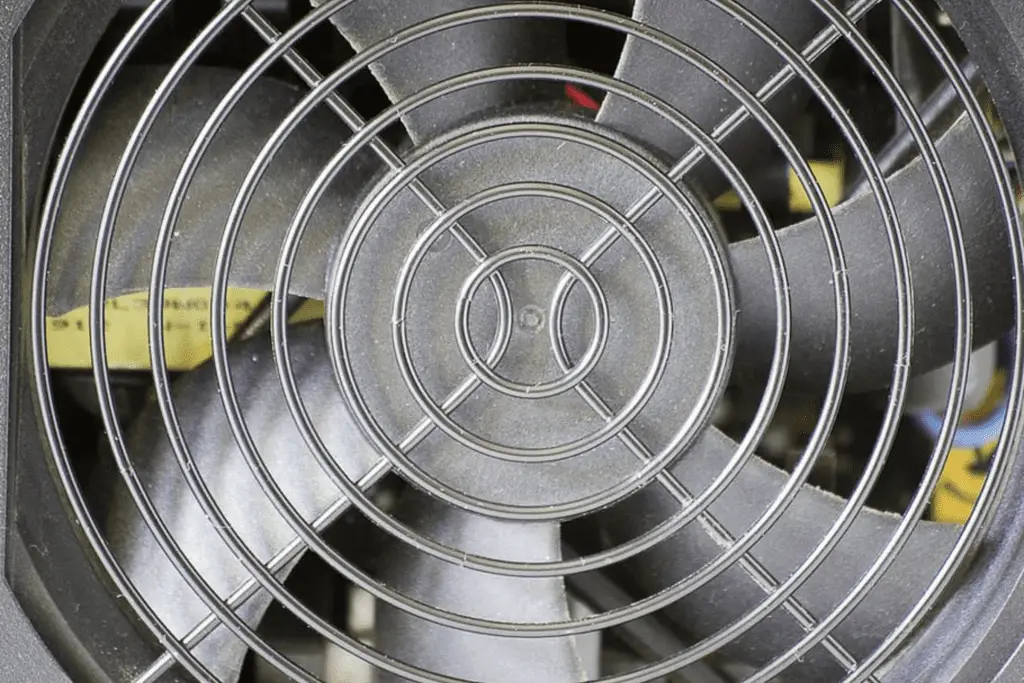 radiator fan runs when engine is cold
