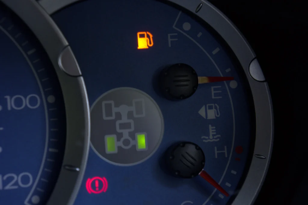 What Causes a Gas Gauge to Fluctuate